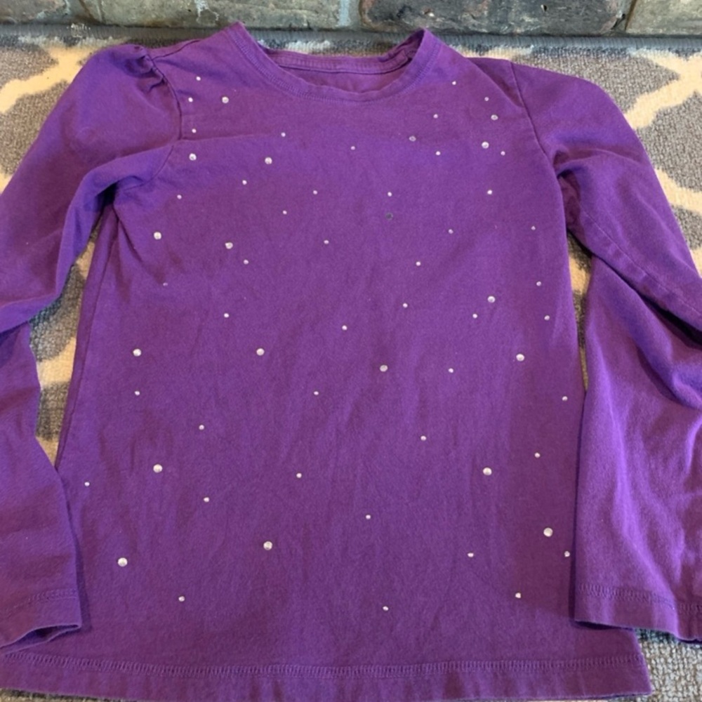 Girls size 8 sparkley shirt